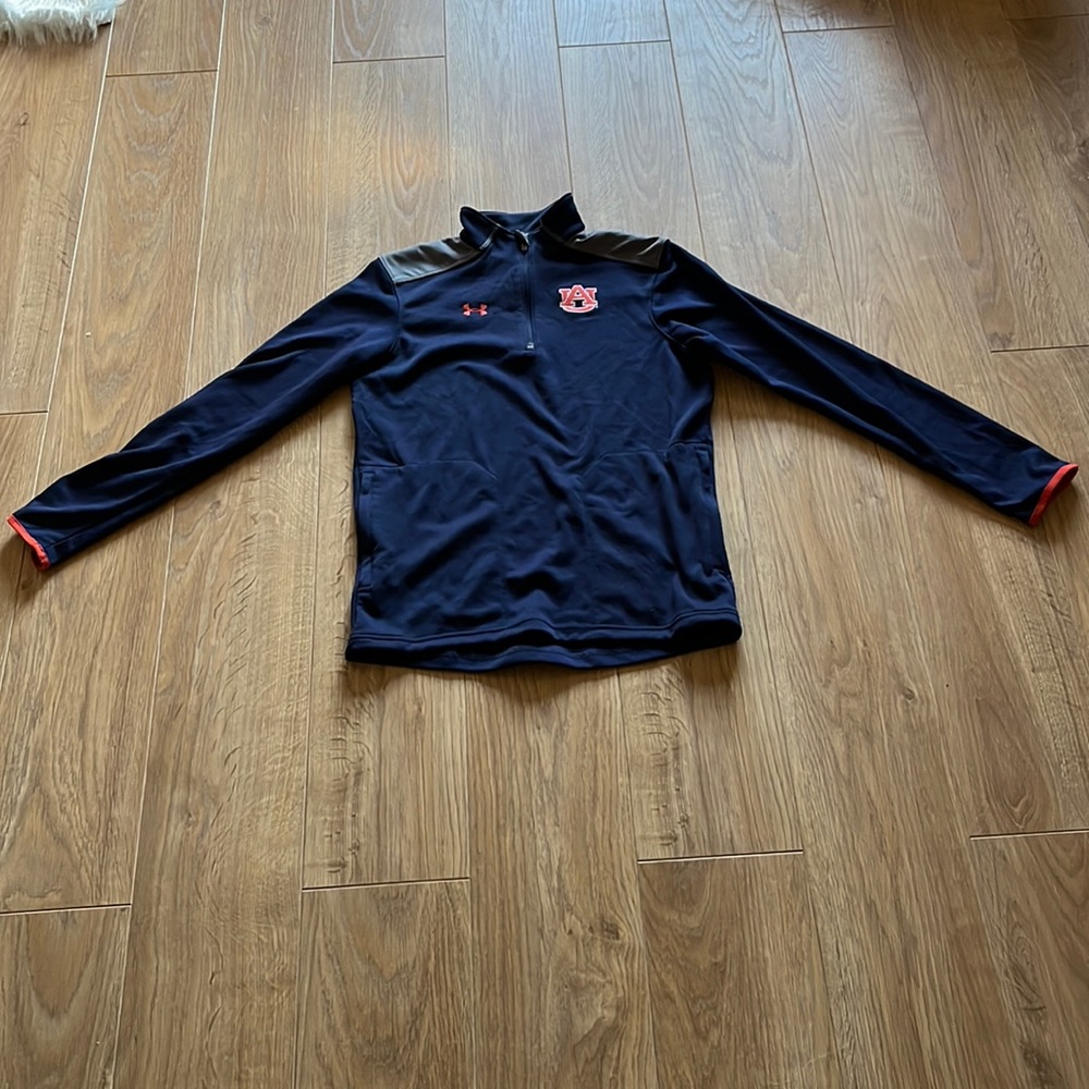 Under Armour Women’s loose fitting Auburn 3/4 zip